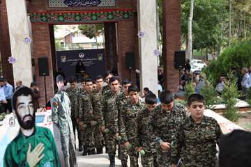 مراسم رونمایی از یادمان شهدای گمنام